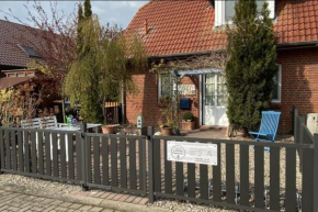 Garten, Terrasse und Kamin - Cozy Cottage 1 in Burg Auf Fehmarn